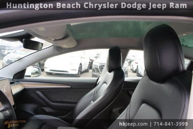 2023 Tesla Model 3 BaseImage 25