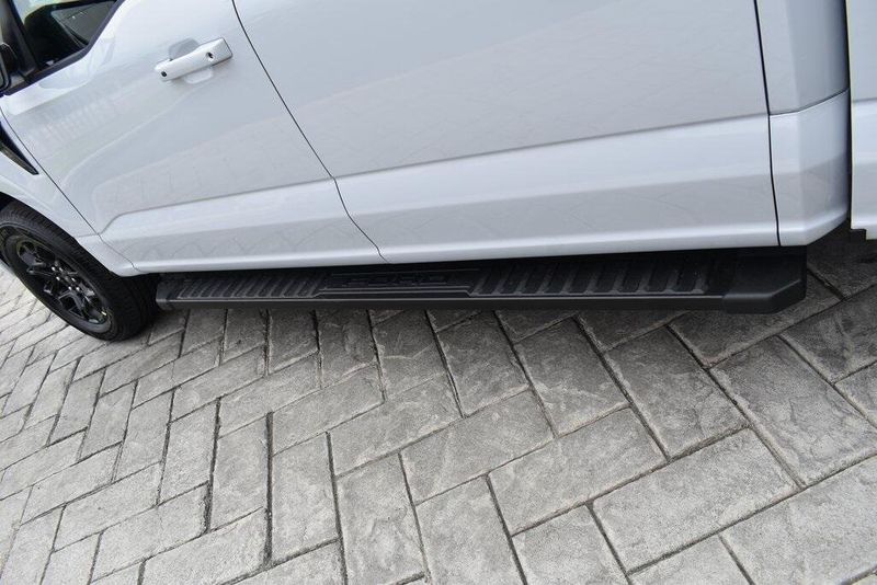 New 2025 Ford F-150 XLTImage 6