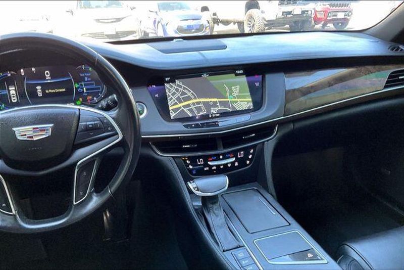Used 2017 Cadillac CT6 Hybrid Plug-InImage 5