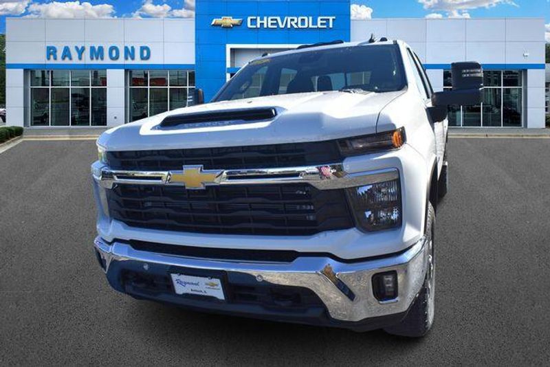 New 2025 Chevrolet Silverado 2500HD LTImage 8