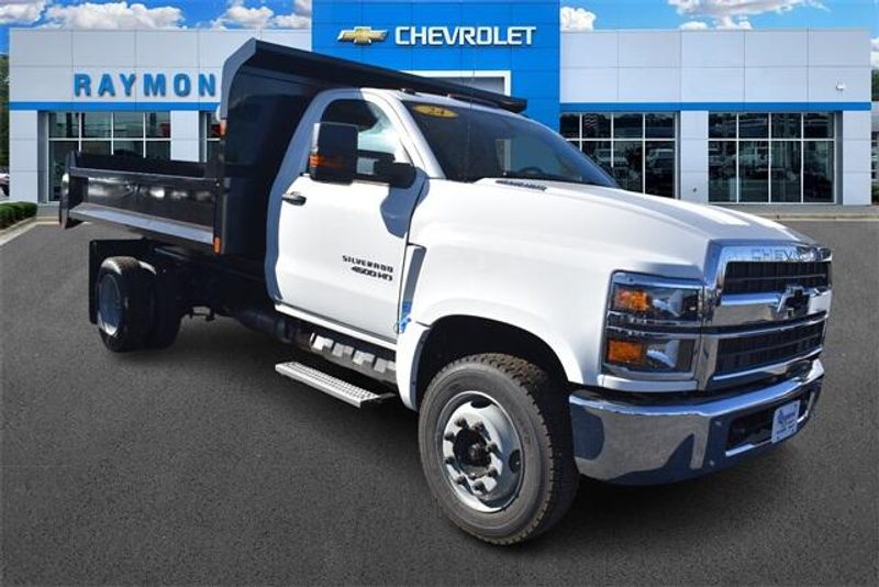 2024 Chevrolet Silverado 4500HD Work TruckImage 9