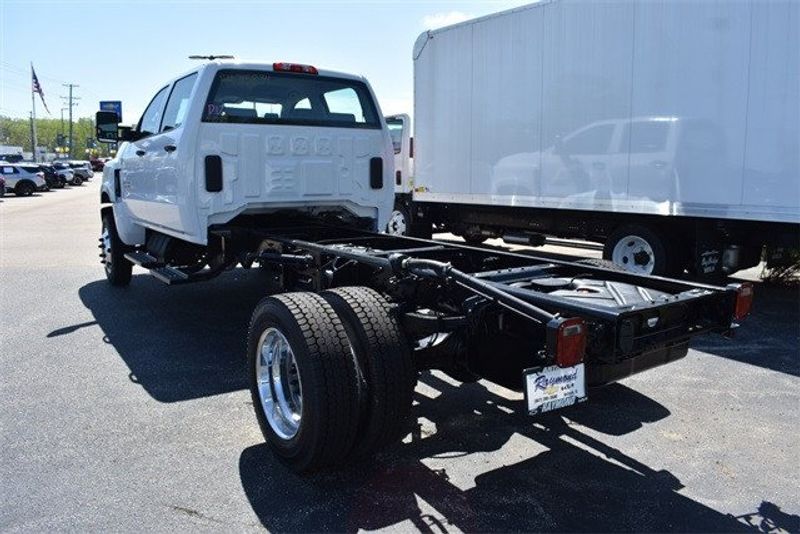 2024 Chevrolet Silverado 6500HD 1WTImage 5