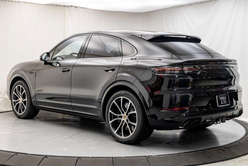 2023 Porsche Cayenne Turbo S E-Hybrid in a Chromite Black Metallic exterior color and Blackinterior. Lotus Manhattan 347-395-5714 lotusmanhattan.com 