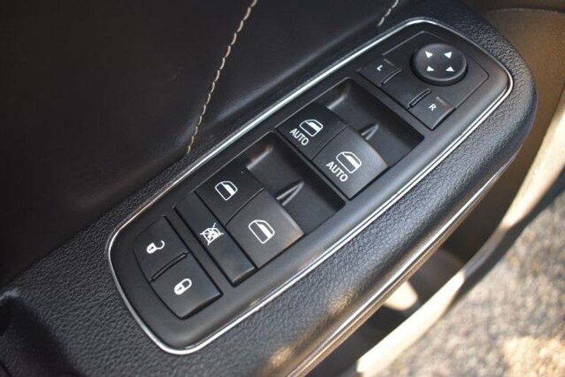 Used 2014 Dodge Charger R/TImage 25
