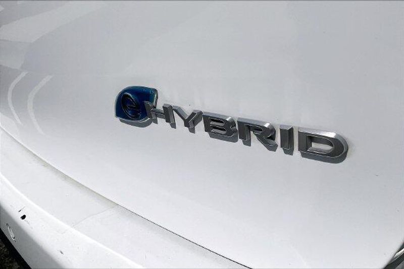 Used 2023 Chrysler Pacifica Hybrid PinnacleImage 7