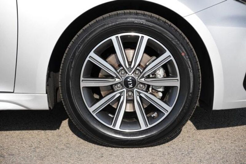 Used 2019 Kia Optima LXImage 9