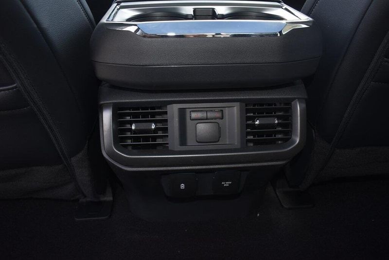 New 2025 Ford F-150 LariatImage 16