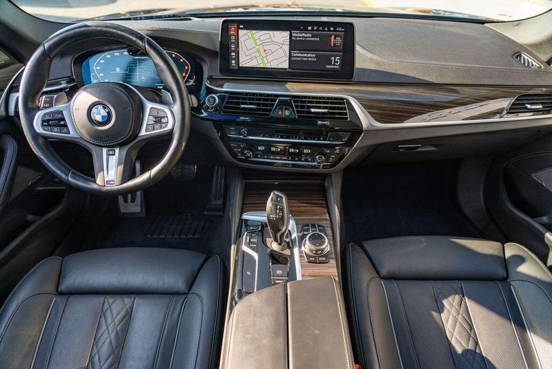 2022 Bmw M550i xDrive photo 21