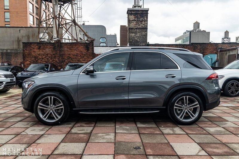 2022 Mercedes-Benz GLE 450Image 2