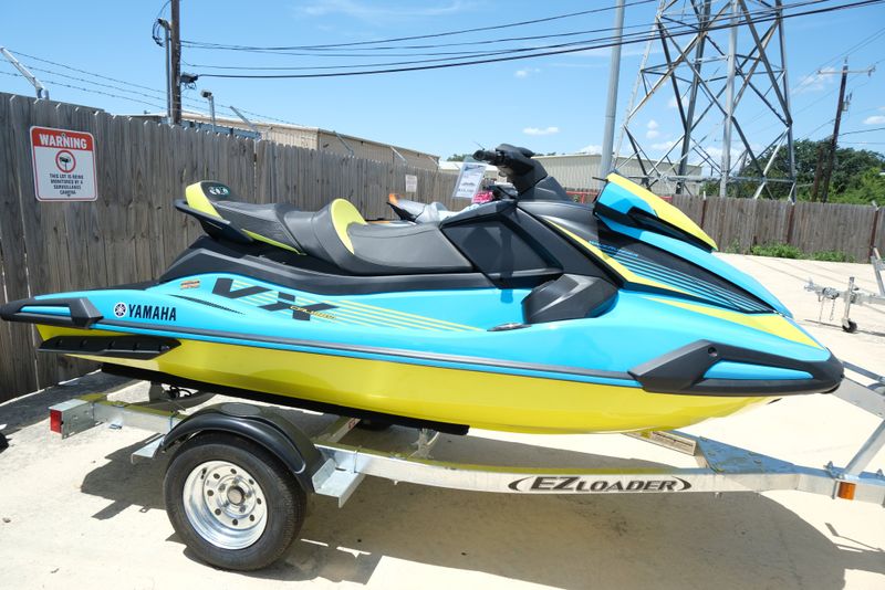 2023 YAMAHA VX CRUISER WITH AUDIO CYAN WITH LIME YELLOW 