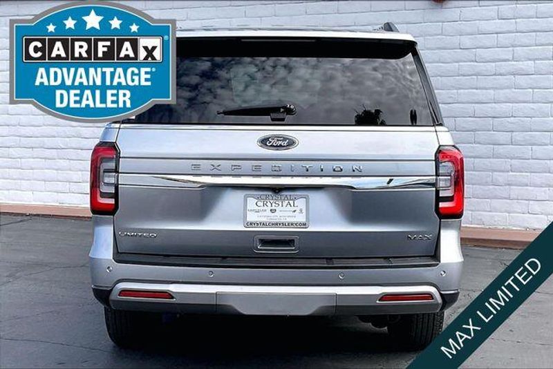 Used 2024 Ford Expedition LimitedImage 3