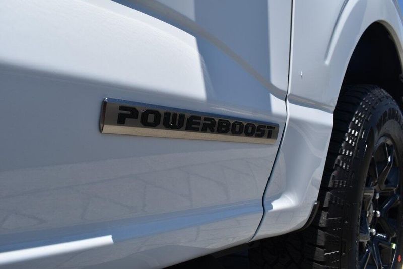 New 2025 Ford F-150 XLTImage 6