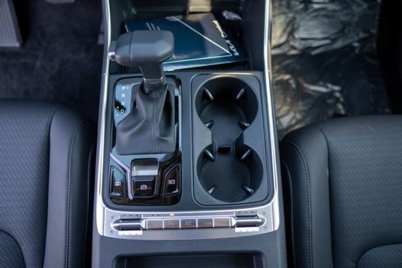 2026 Kia Carnival SX PrestigeImage 17