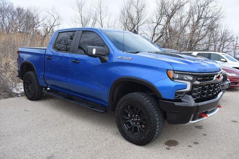 Used 2023 Chevrolet Silverado 1500 ZR2Image 1