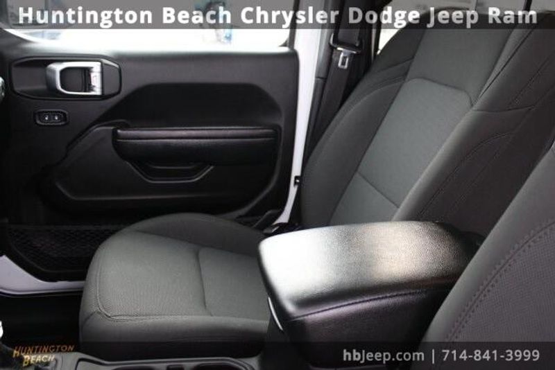 2023 Jeep Wrangler Sport SImage 29