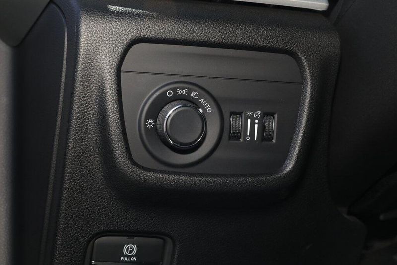 2024 Jeep Grand Cherokee LaredoImage 15