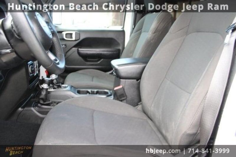 2023 Jeep Wrangler Sport SImage 30