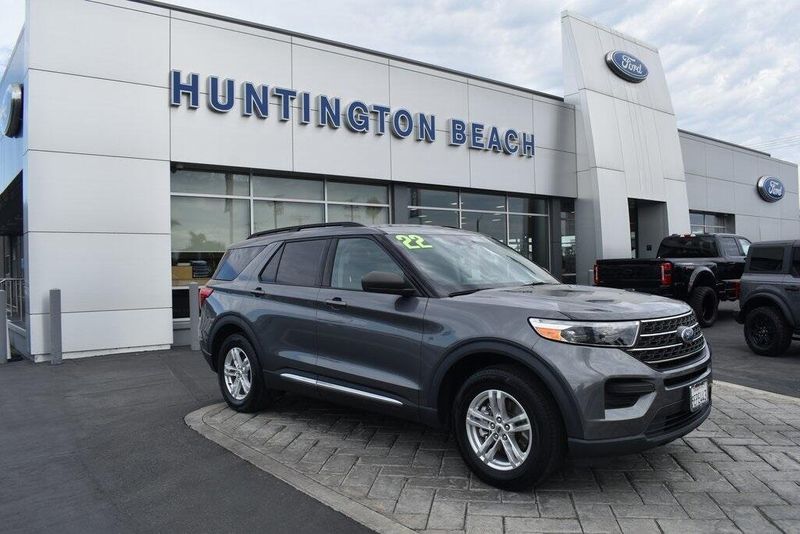 Used 2022 Ford Explorer XLTImage 1