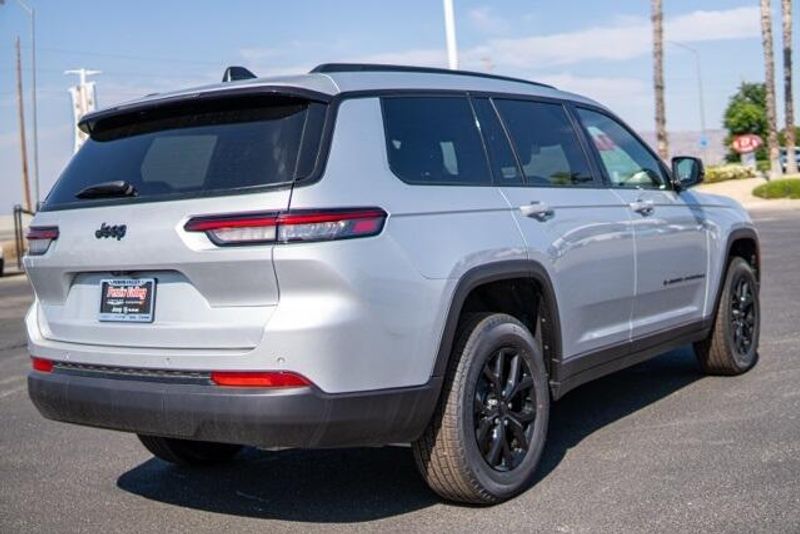 2025 Jeep Grand Cherokee L Altitude XImage 7
