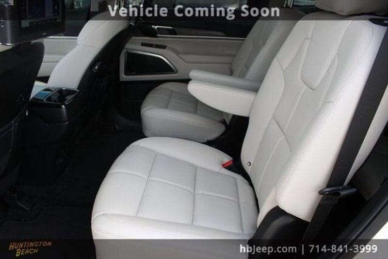 2022 Kia Telluride SXImage 36