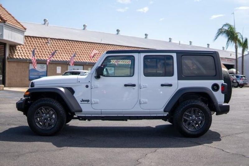 Used 2025 Jeep Wrangler Sport SImage 4