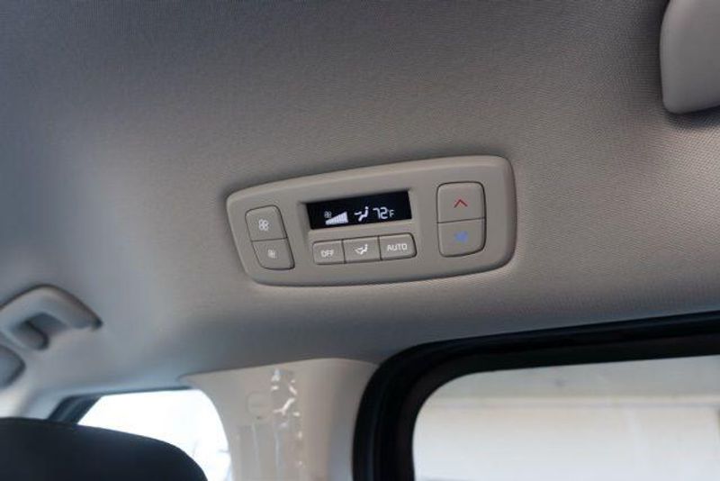 New 2026 Kia Carnival Hybrid LXSImage 21