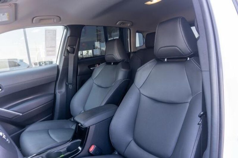 Used 2022 Toyota Corolla Cross XLEImage 12