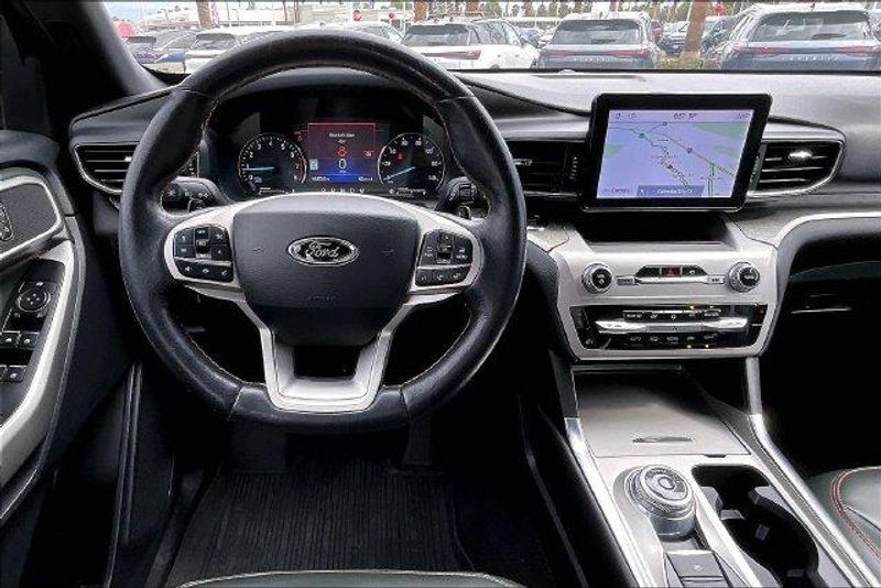 Used 2022 Ford Explorer TimberlineImage 4