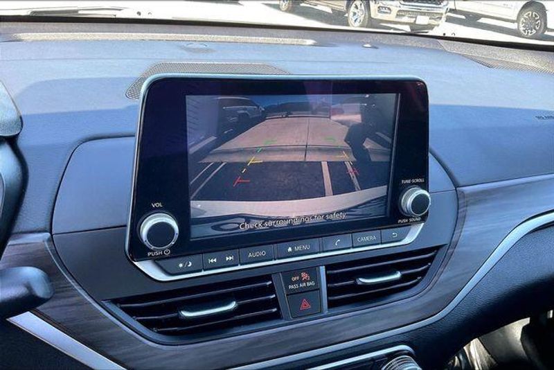 Used 2025 Nissan Altima 2.5 SVImage 21