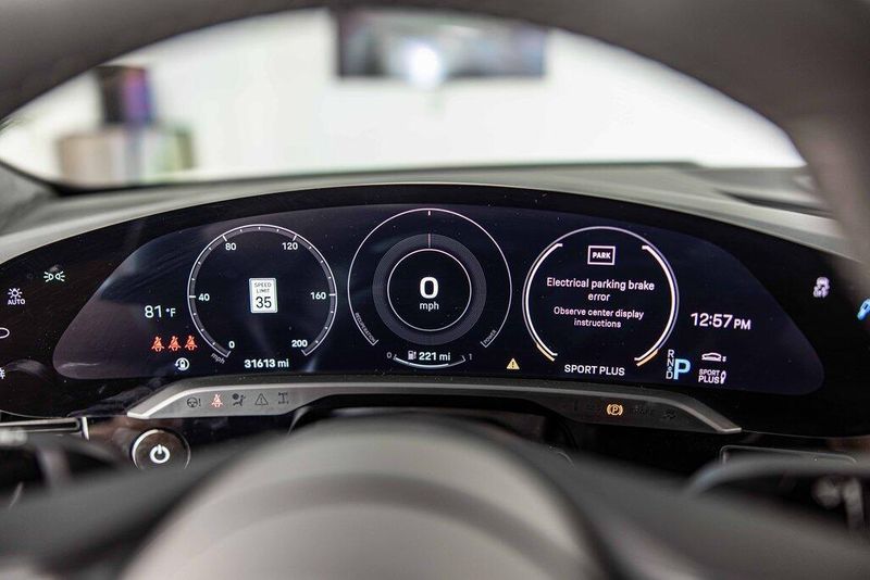 2020 Porsche Taycan Turbo S photo 19