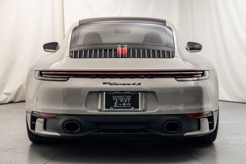 2024 Porsche 911 Carrera 4SImage 4