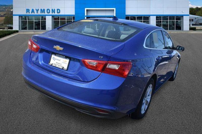Used 2023 Chevrolet Malibu LTImage 3