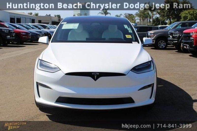 2022 Tesla Model X BaseImage 2