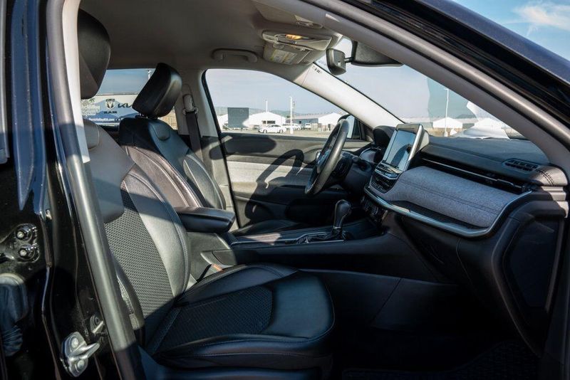 Used 2022 Jeep Compass LatitudeImage 19