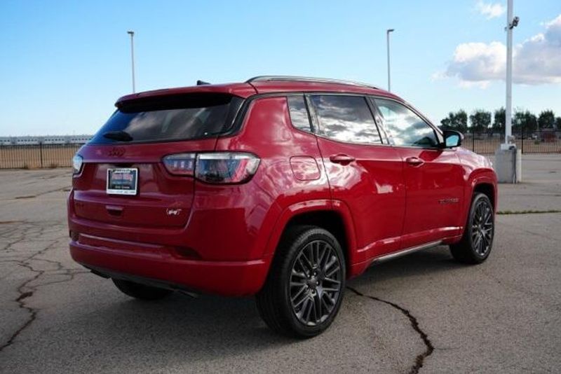 Used 2023 Jeep Compass LimitedImage 7