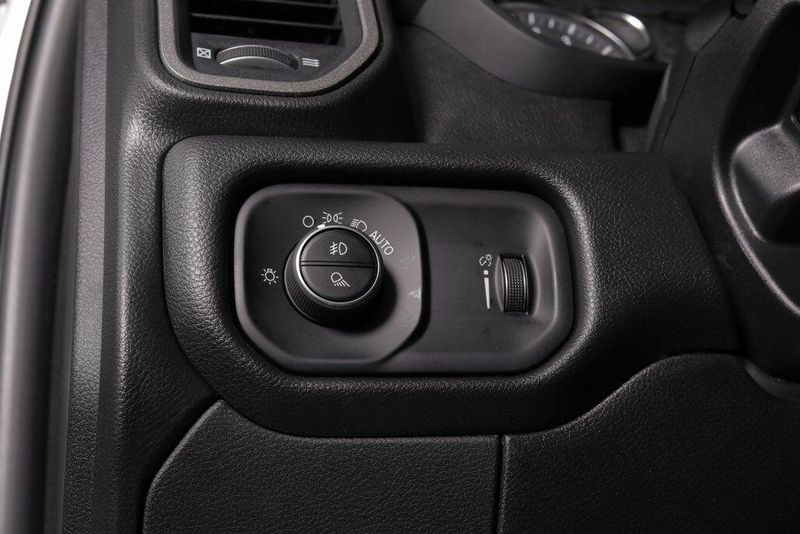 2025 RAM 2500 TradesmanImage 6