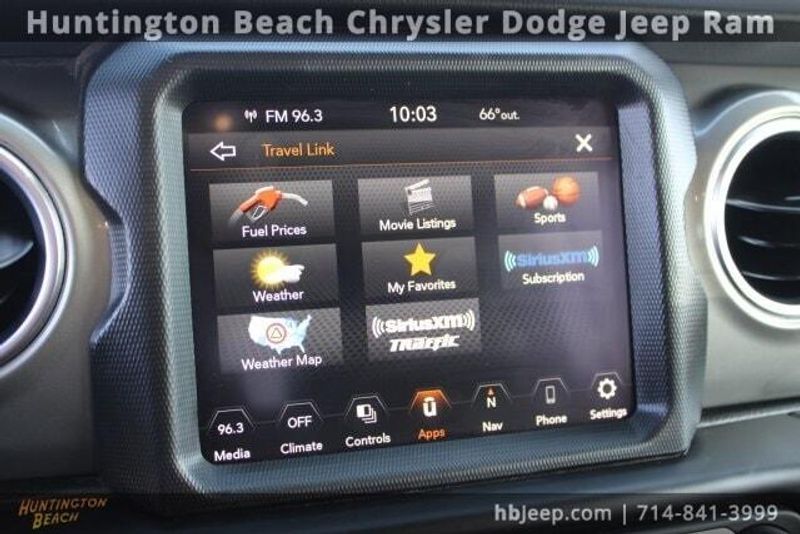 2022 Jeep Wrangler Unlimited SaharaImage 25