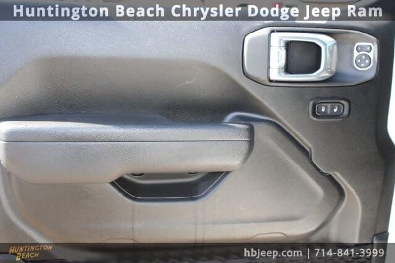 2022 Jeep Wrangler Unlimited Sport AltitudeImage 10