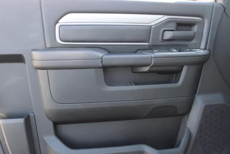 2023 RAM 2500 Tradesman Regular Cab Harbor BodyImage 17