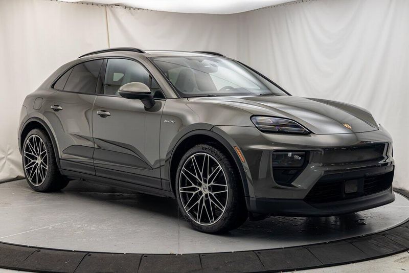 2024 Porsche Macan Electric 4Image 7