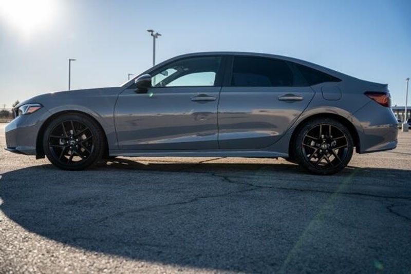 Used 2025 Honda Civic SportImage 4