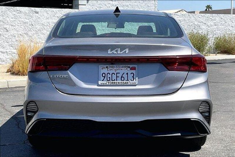Used 2023 Kia Forte LXSImage 3