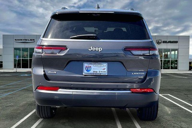 New 2026 Jeep Grand Cherokee L Limited 4x4Image 3