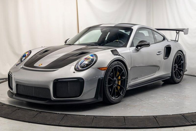 2019 Porsche 911 GT2 RSImage 1