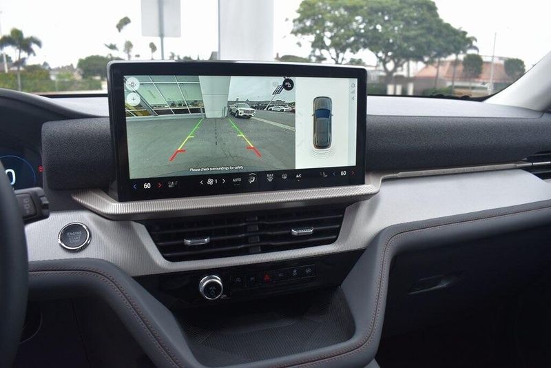 New 2025 Ford Explorer ActiveImage 20