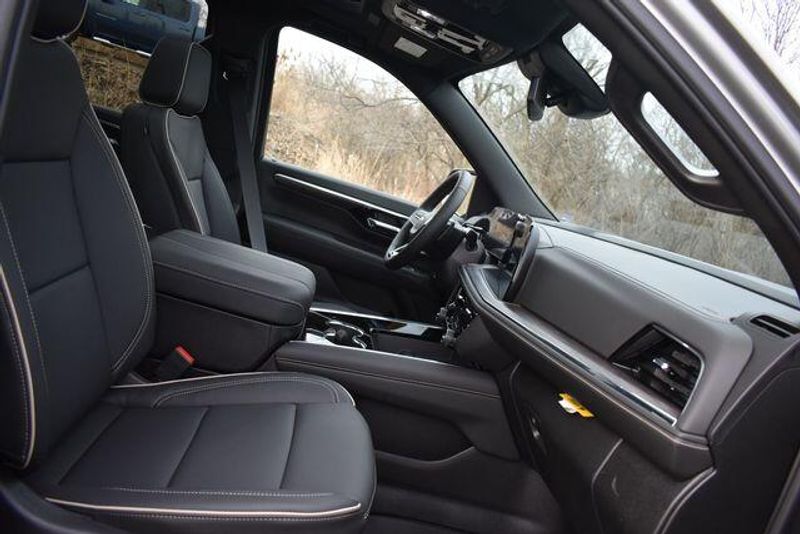 New 2026 Chevrolet Tahoe PremierImage 16