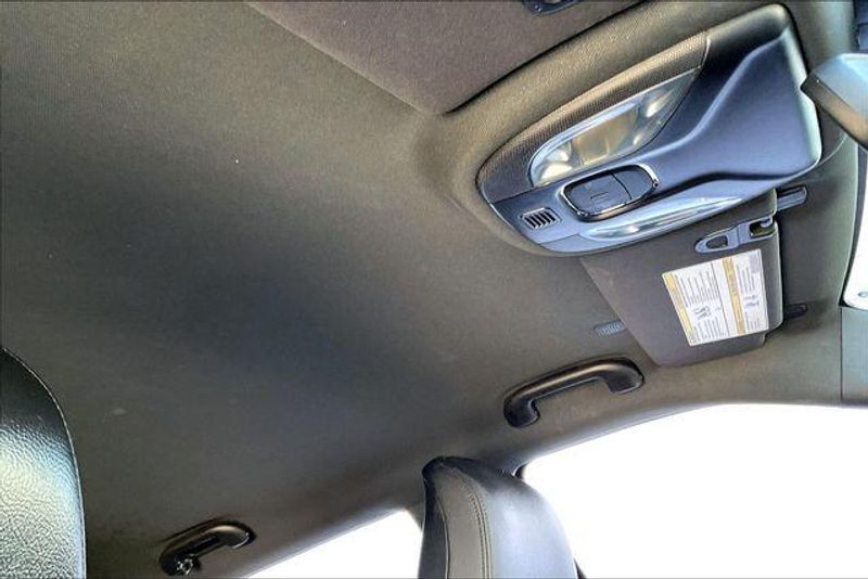 Used 2023 Jeep Compass LatitudeImage 29