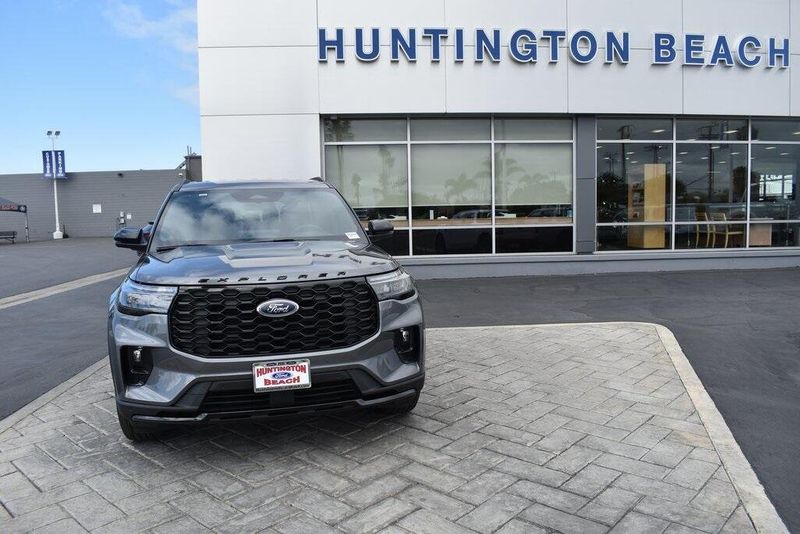2025 Ford Explorer ST-LineImage 22