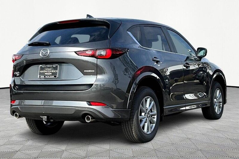 2025 Mazda CX-5 2.5 S Select PackageImage 2