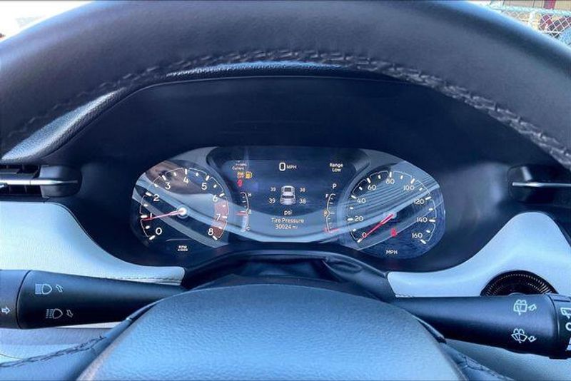 Used 2025 Jeep Compass LimitedImage 20